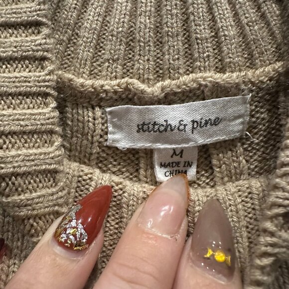 Beige Mock Neck Sleeveless Sweater Vest with Pointed Hem - Picture 3 of 6